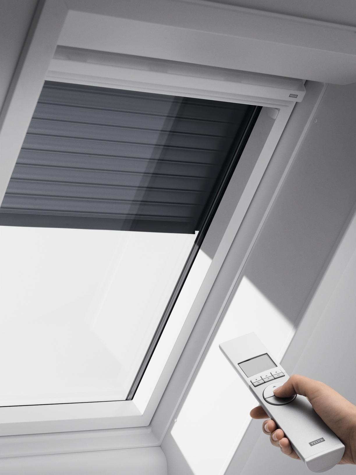 nc_f6406fcc-0661-49a7-a497-0d7a7e91940d_velux_rollladen